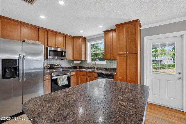 5323 POPPY Drive, Jacksonville, FL 32205