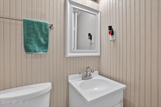 5323 POPPY Drive, Jacksonville, FL 32205