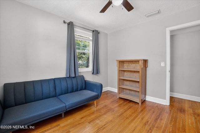 5323 POPPY Drive, Jacksonville, FL 32205