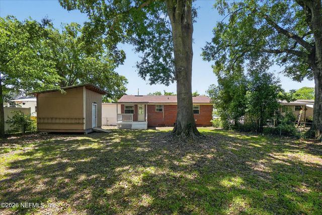 5323 POPPY Drive, Jacksonville, FL 32205