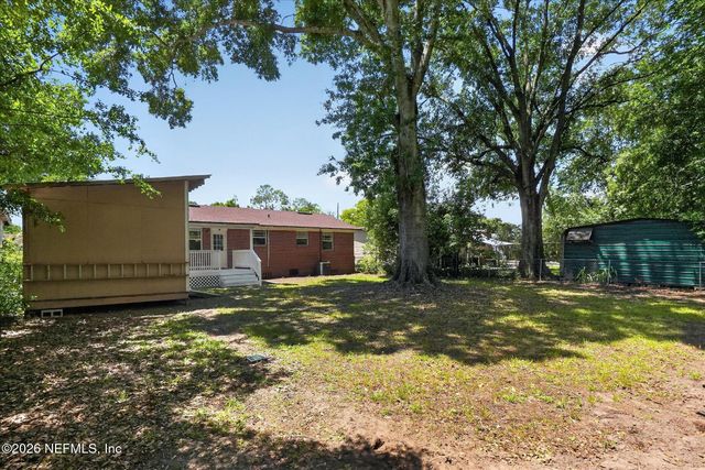 5323 POPPY Drive, Jacksonville, FL 32205