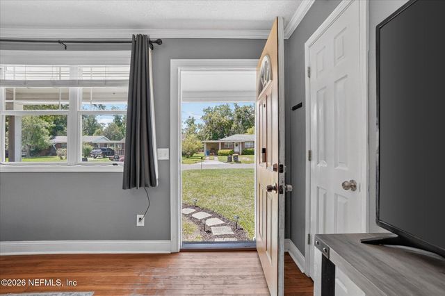 5323 POPPY Drive, Jacksonville, FL 32205