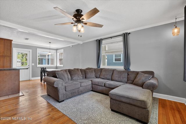 5323 POPPY Drive, Jacksonville, FL 32205