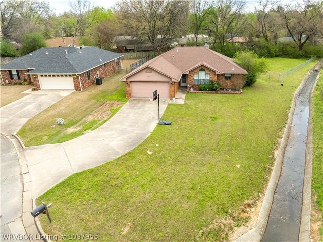1306 N 25th Street, Van Buren, AR 72956