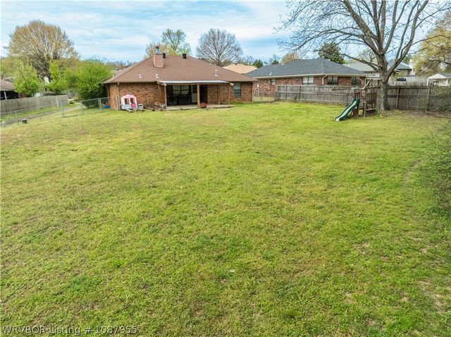 1306 N 25th Street, Van Buren, AR 72956