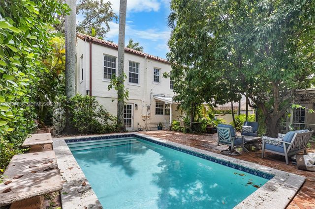 1511 SW 13th Avenue, Miami, FL 33145