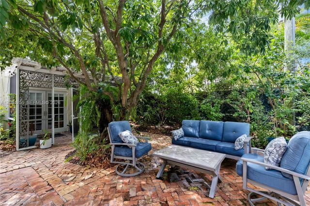 1511 SW 13th Avenue, Miami, FL 33145