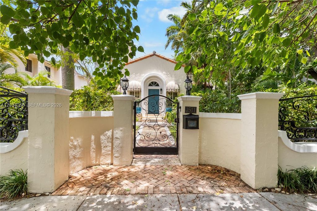 1511 SW 13th Avenue, Miami, FL 33145
