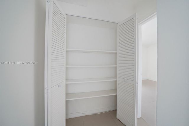 2000 NE 135th St 1010, North Miami, FL 33181