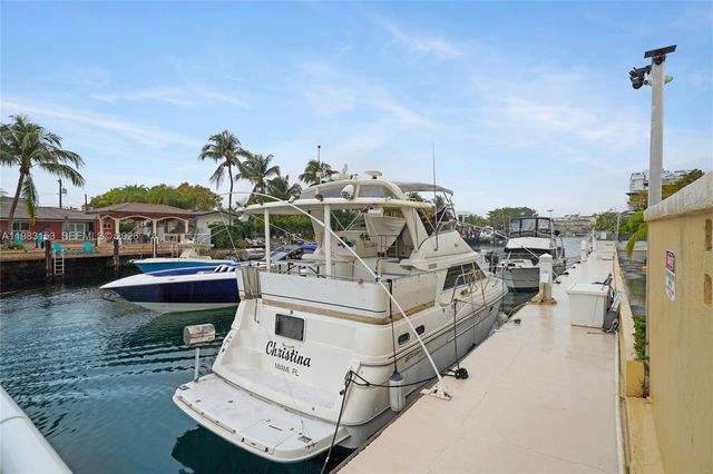 2000 NE 135th St 1010, North Miami, FL 33181