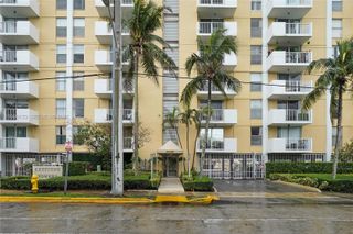 2000 NE 135th St 1010, North Miami, FL 33181