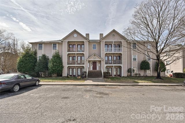 6156 Meadow Rose Lane, Charlotte, NC 28215