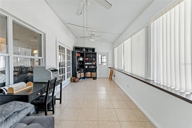 9758 FOX HOLLOW ROAD, Tampa, FL 33647