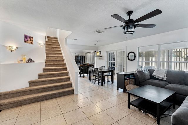 9758 FOX HOLLOW ROAD, Tampa, FL 33647