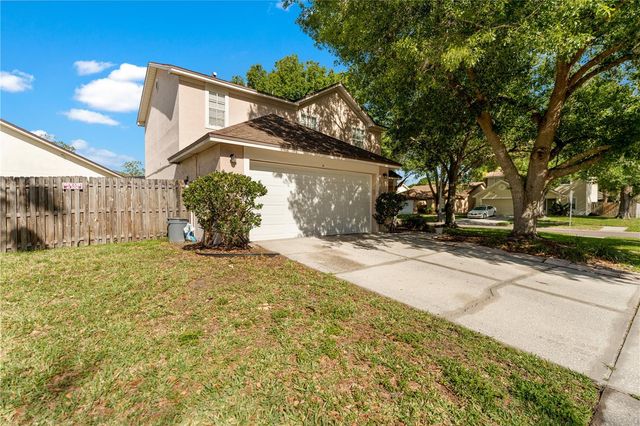 9758 FOX HOLLOW ROAD, Tampa, FL 33647