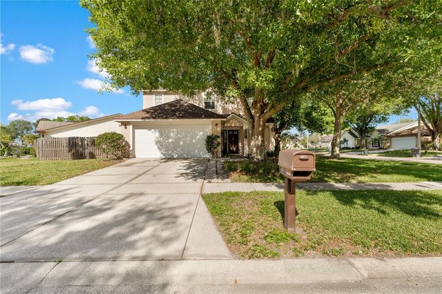 9758 FOX HOLLOW ROAD, Tampa, FL 33647