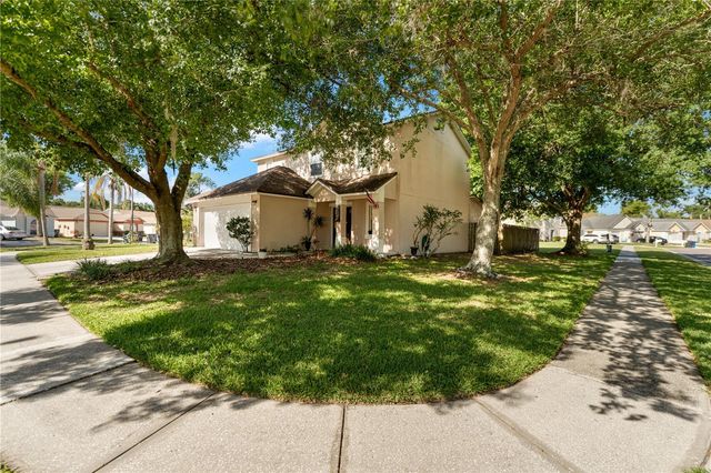 9758 FOX HOLLOW ROAD, Tampa, FL 33647