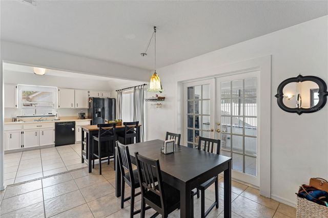 9758 FOX HOLLOW ROAD, Tampa, FL 33647