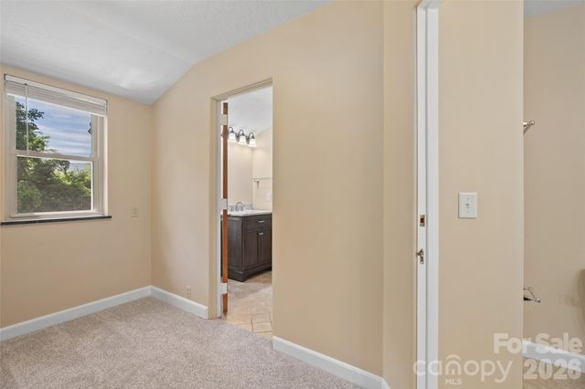 142 Country Club Drive, Waynesville, NC 28786