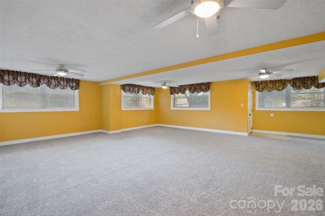 142 Country Club Drive, Waynesville, NC 28786