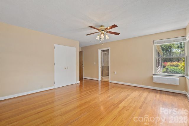 142 Country Club Drive, Waynesville, NC 28786