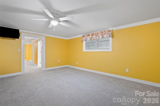 142 Country Club Drive, Waynesville, NC 28786