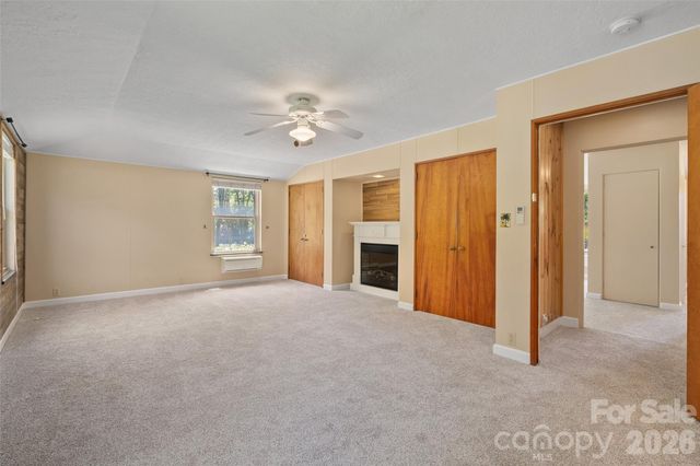 142 Country Club Drive, Waynesville, NC 28786