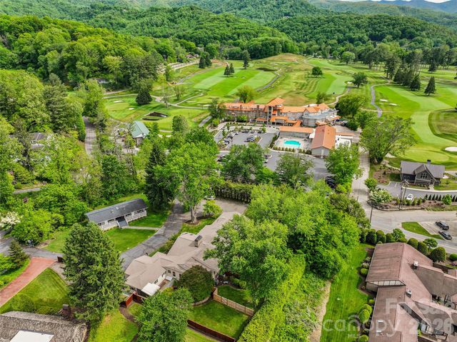 142 Country Club Drive, Waynesville, NC 28786