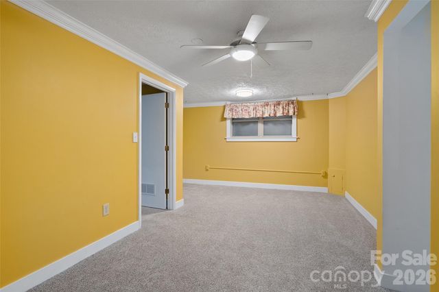 142 Country Club Drive, Waynesville, NC 28786