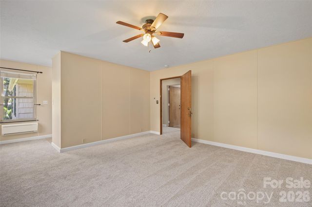 142 Country Club Drive, Waynesville, NC 28786