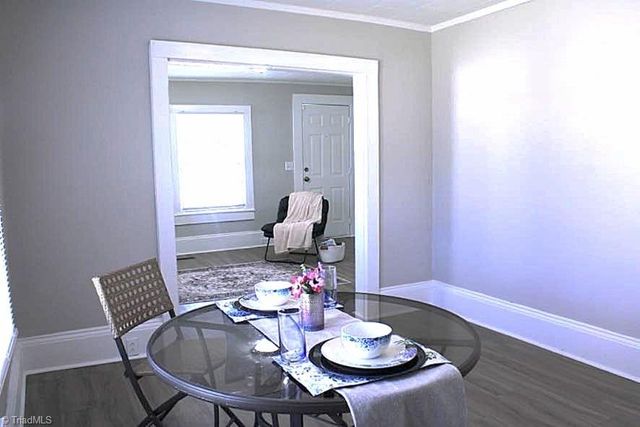 454 24th Street W, Winston-salem, NC 27105