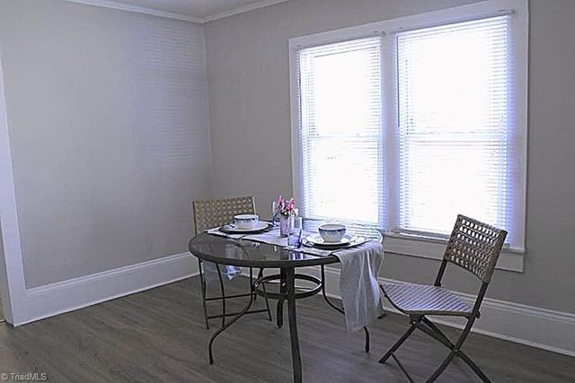 454 24th Street W, Winston-salem, NC 27105