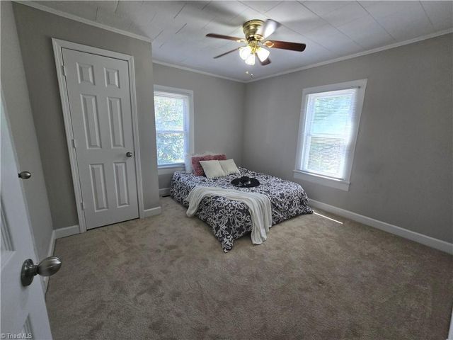 454 24th Street W, Winston-salem, NC 27105