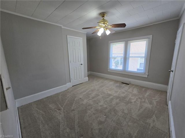 454 24th Street W, Winston-salem, NC 27105