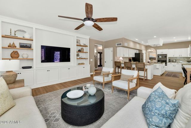 5474 W MELINDA Lane, Glendale, AZ 85308