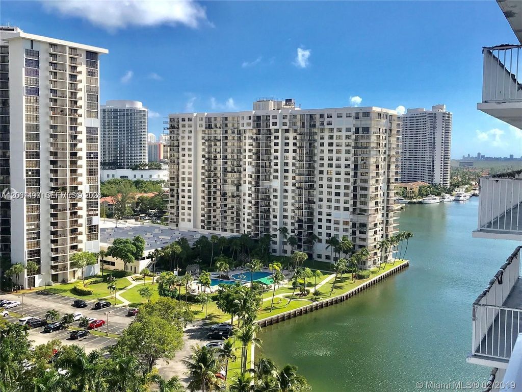 2851 NE 183rd St 1609E, Aventura, FL 33160