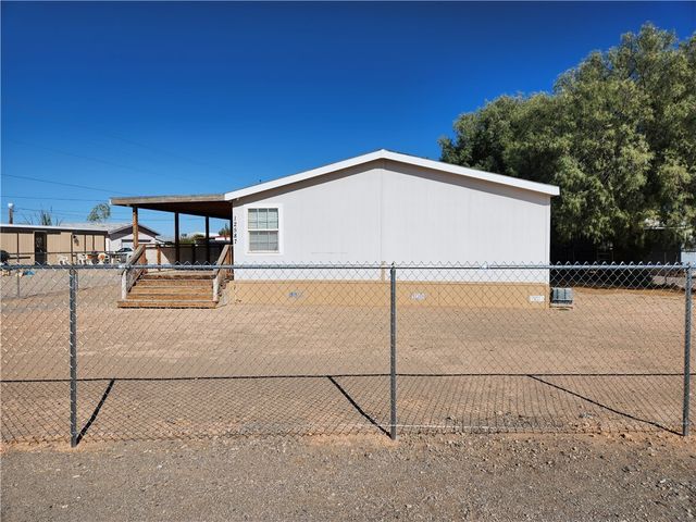12587 S El Mirage Drive, Topock, AZ 86436