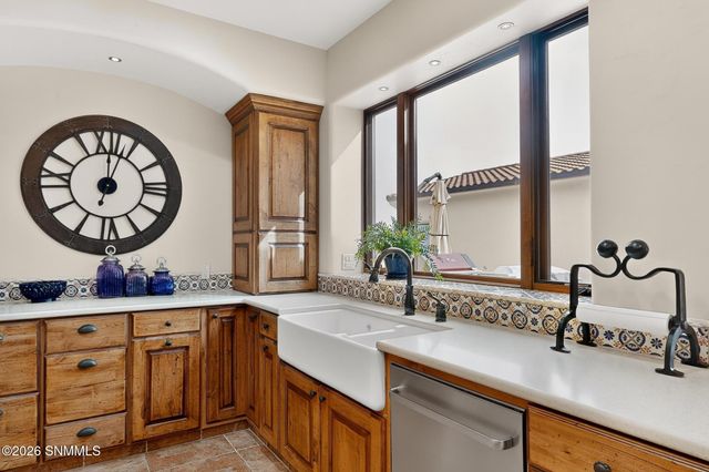 6480 Vista De Oro, Las Cruces, NM 88007