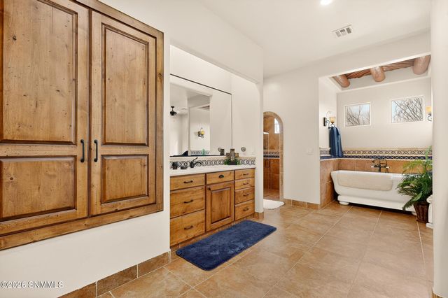 6480 Vista De Oro, Las Cruces, NM 88007