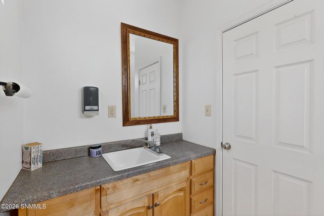 6480 Vista De Oro, Las Cruces, NM 88007