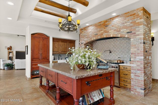 6480 Vista De Oro, Las Cruces, NM 88007