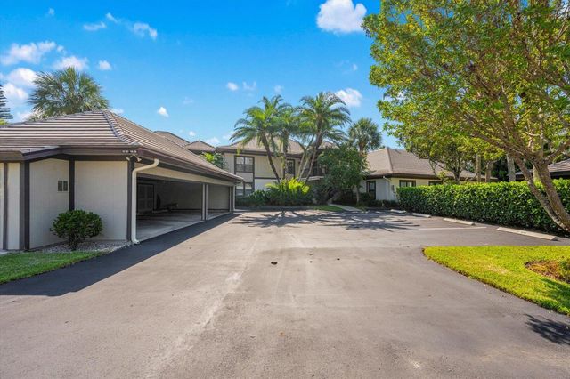 13244 Polo Club Road C207, Wellington, FL 33414