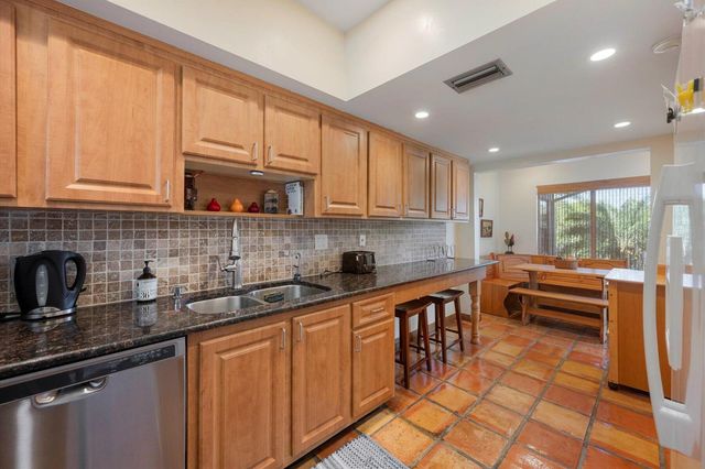 13244 Polo Club Road C207, Wellington, FL 33414