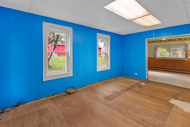 219 Water Street, Jonesville, MI 49250
