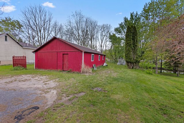 219 Water Street, Jonesville, MI 49250