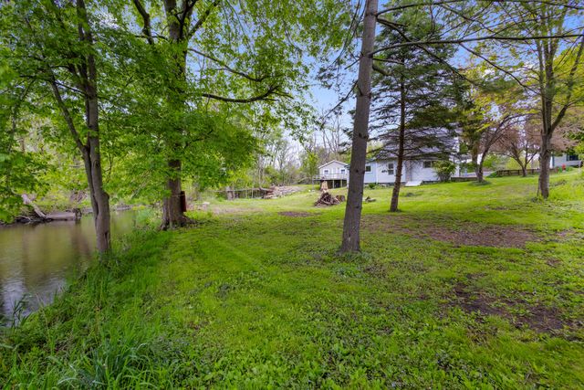 219 Water Street, Jonesville, MI 49250