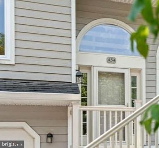 434 WOODED, Newtown Square, PA 19073