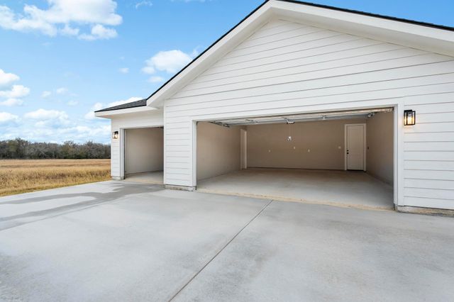 16544 Fm 112, Thrall, TX 76578