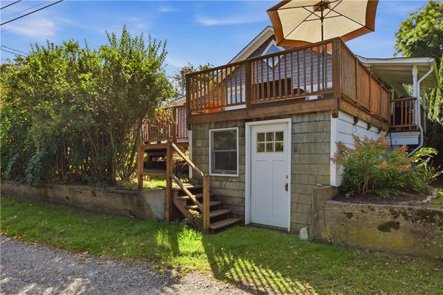 1024 ANTHONY Road, Portsmouth, RI 02871