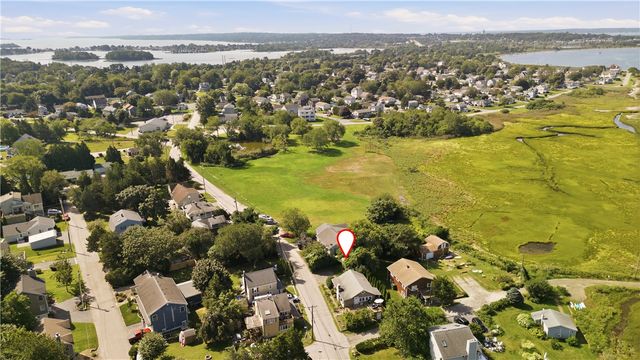 1024 ANTHONY Road, Portsmouth, RI 02871